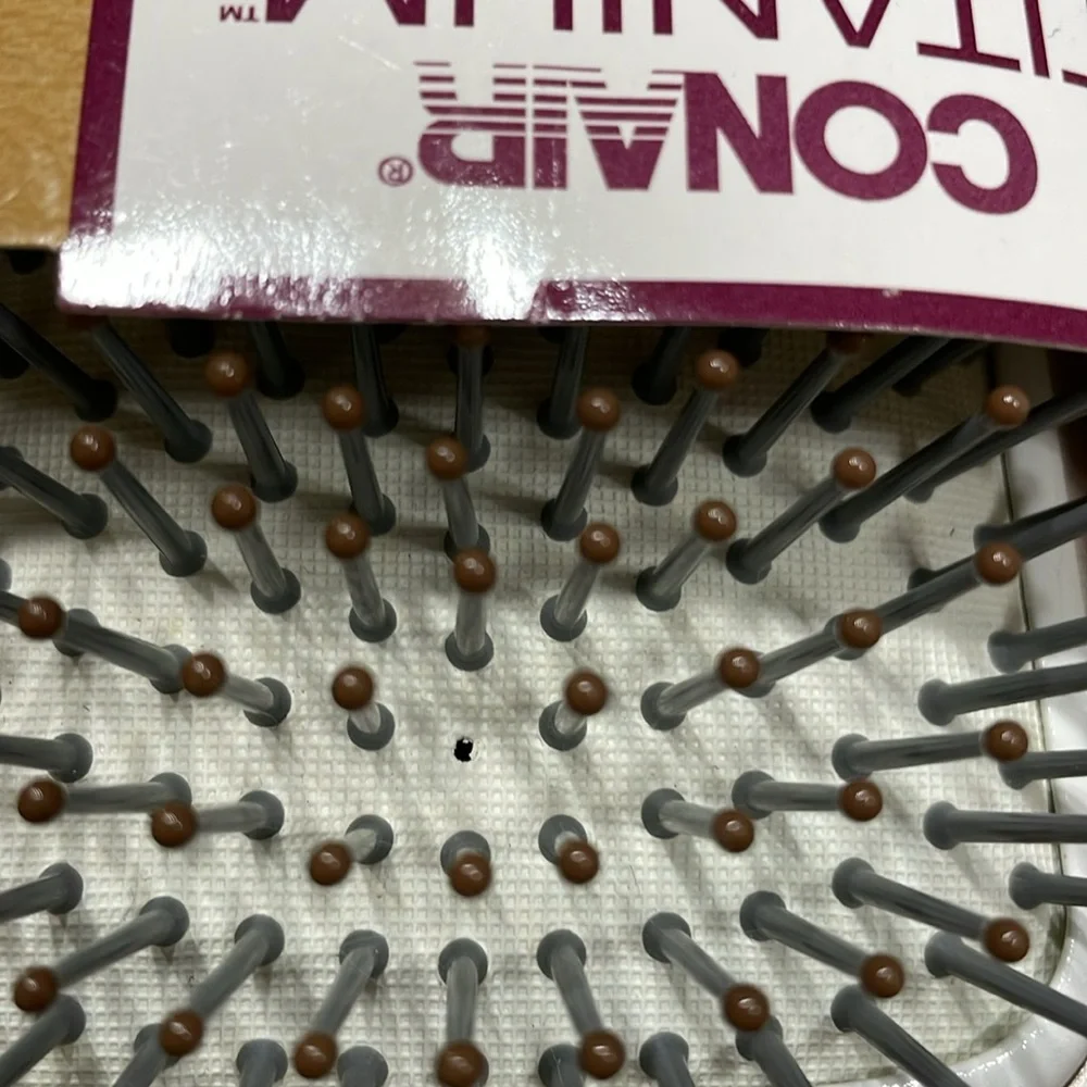 Flaw// Titanium Hair Brush - Gold and Brown - Picture 10 of 10